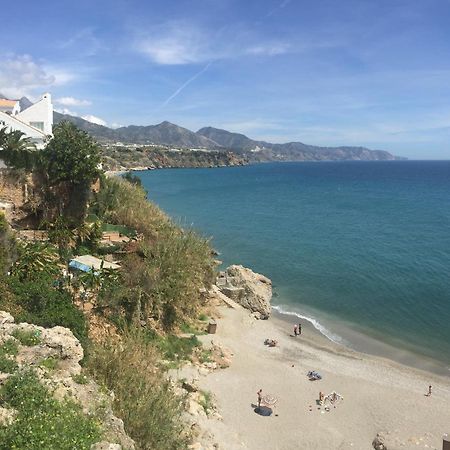 Edificio Verdemar - Stunning 1 Bed Apartment With Pool & Sea Views Nerja Ngoại thất bức ảnh