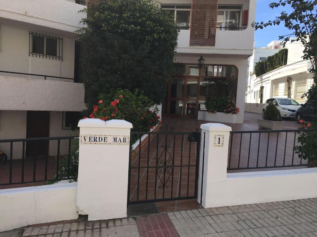 Edificio Verdemar - Stunning 1 Bed Apartment With Pool & Sea Views Nerja Ngoại thất bức ảnh