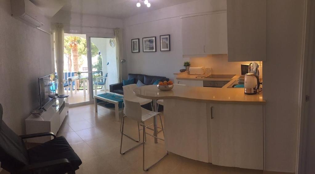 Edificio Verdemar - Stunning 1 Bed Apartment With Pool & Sea Views Nerja Ngoại thất bức ảnh